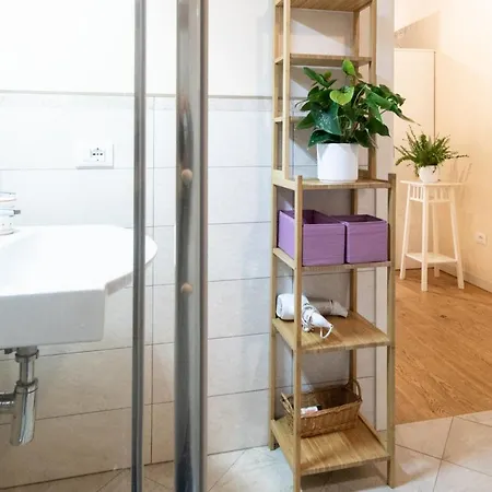 Elisabeth Luxury Flat Апартаменты *